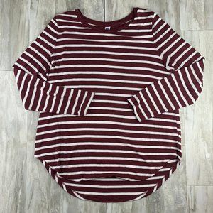 SOLD Old Navy Shirt Women's Extra Large Maroon and White Blouse Tee